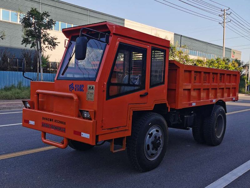 12噸四驅礦用運輸車